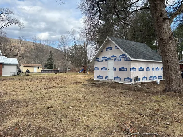 12 Fernwood Ave, Elmira, NY 14905