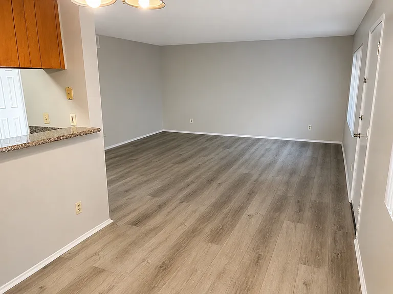 7138 Greeley St — Photo 11