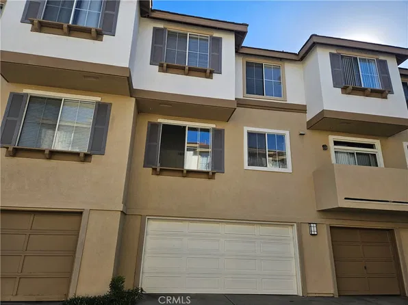 4530 Montecito Dr, La Palma, CA 90623