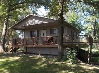 2 Campfire Trl, Pana, IL 62557