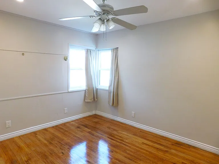 8109 Brimfield Ave — Photo 9