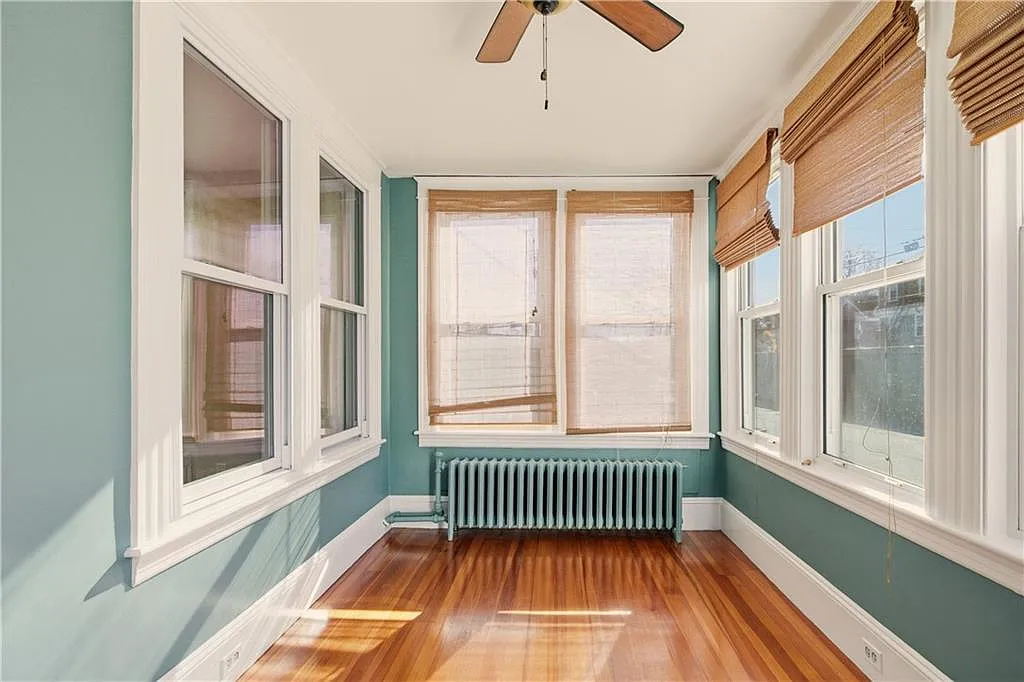 2 bed, 1.0 bath, 1300 sqft, $2,800 — Photo 3