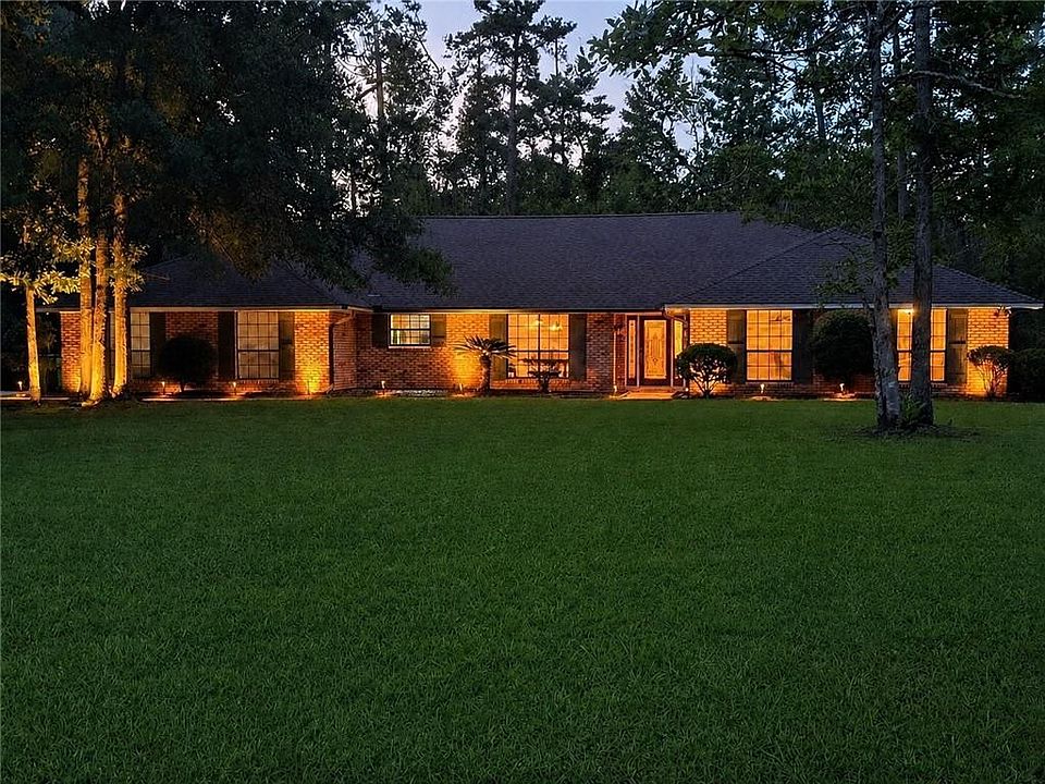 1st image of 402 Ormond Dr