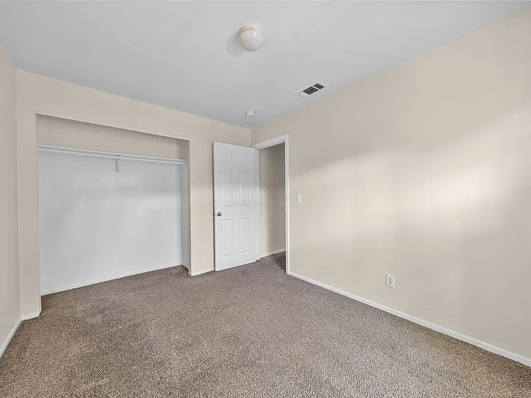 321 T St — Photo 8