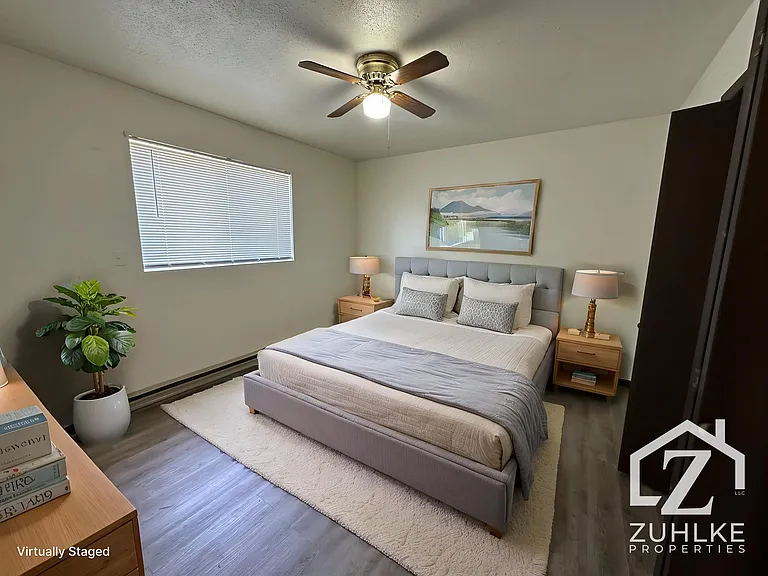 220 E Court St #3A — Photo 4