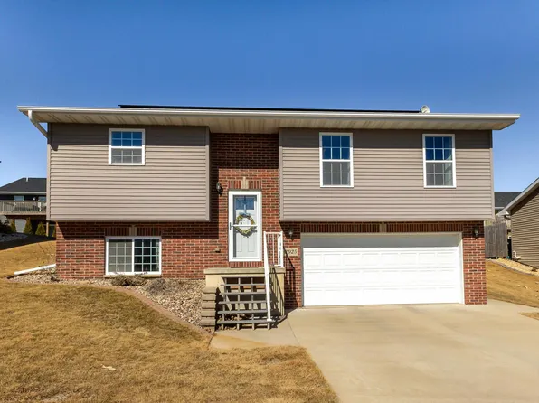 2025 Cobalt Ct, Dubuque, IA 52001