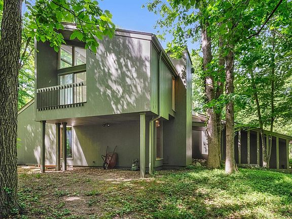 5th image of 3969 Penberton Dr