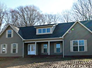 1721 Hulon Dyer Dr, Cookeville, TN 38501