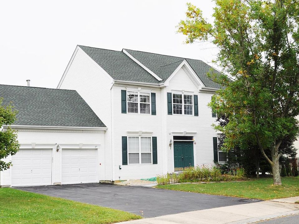 1st image of 47 Fallsington Pl