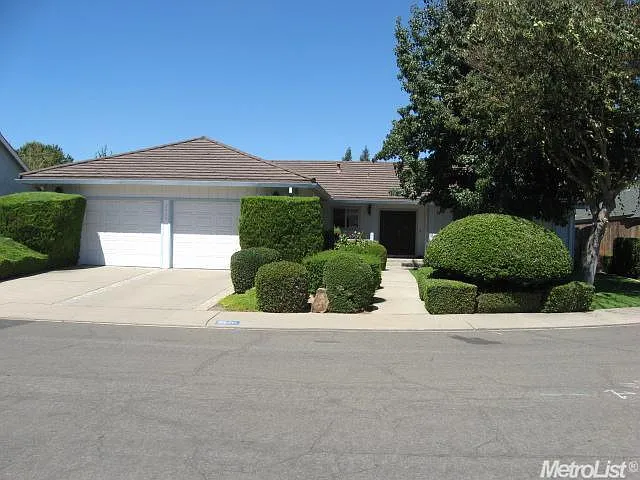 2409 Naas Ct photo 1