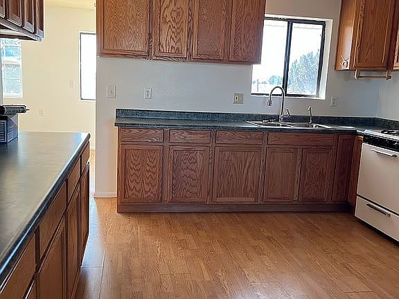 5th image of 5395 Churchill Rd