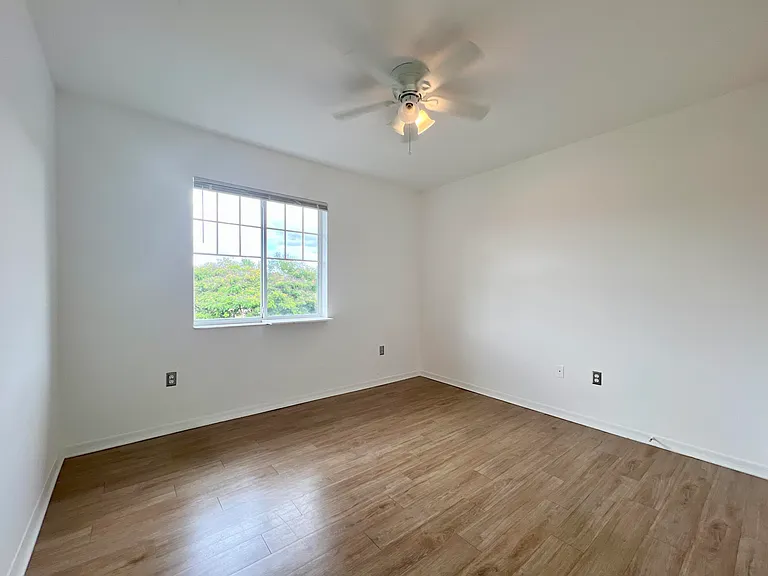 6450 Emerald Dunes Dr #301 — Photo 18