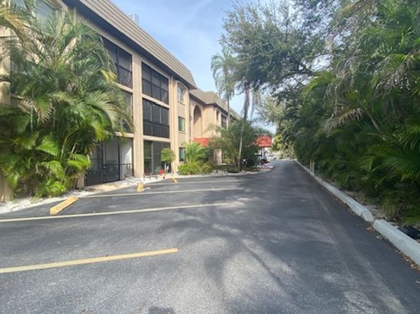 3700 S Osprey Ave APT 210