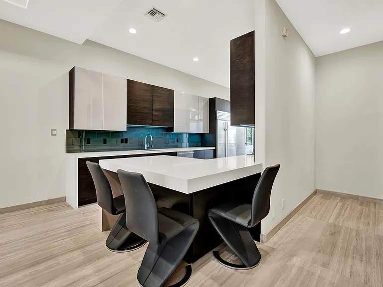 425 N Ocean Blvd #3 — Photo 30