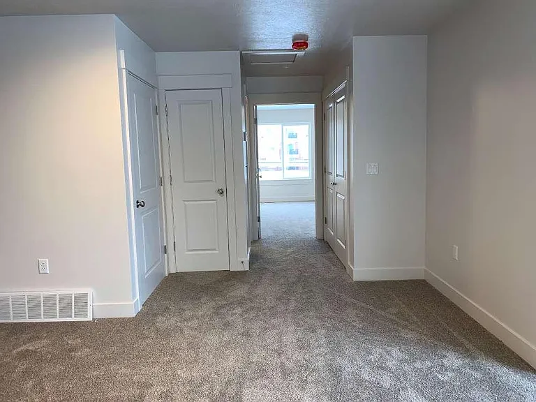 252 E 1725 N #1 — Photo 7