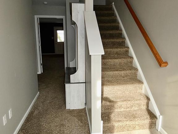 5th image of 445 Jacobsen Dr #58