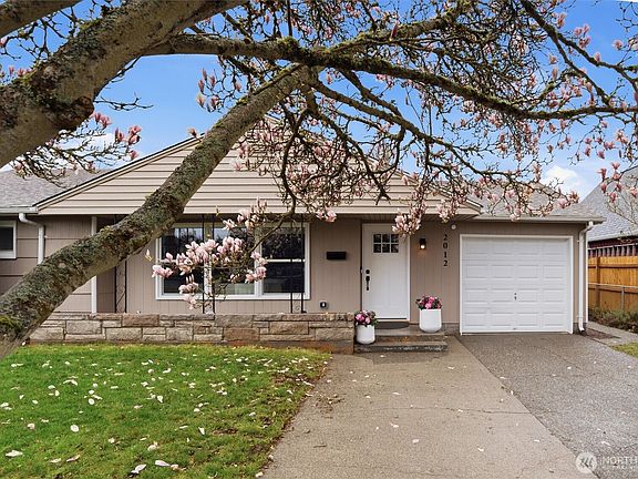 4th image of 2012 Nipsic Avenue