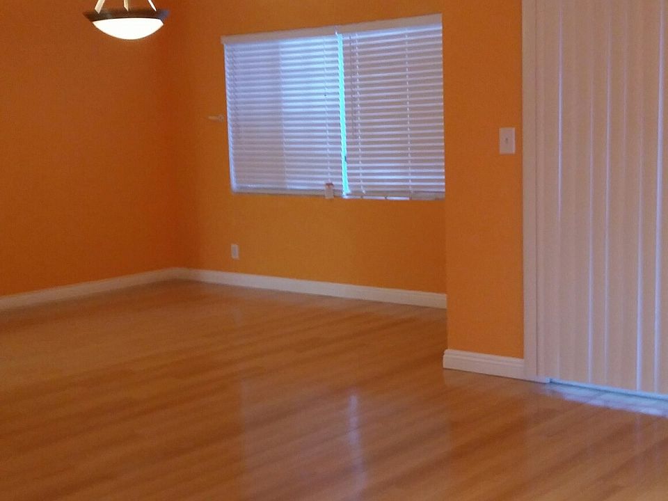 1st image of 837 S Windsor Blvd