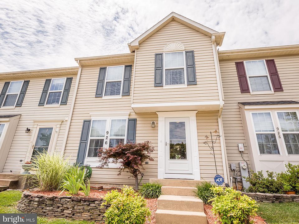 1st image of 926 Lynham Ct #926