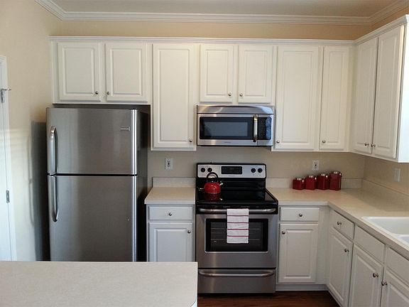 5th image of 8415 Chaceview Ct