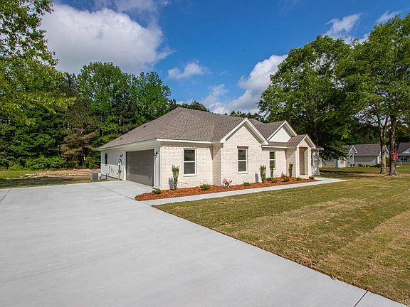 3rd image of 3061 Windwood Dr