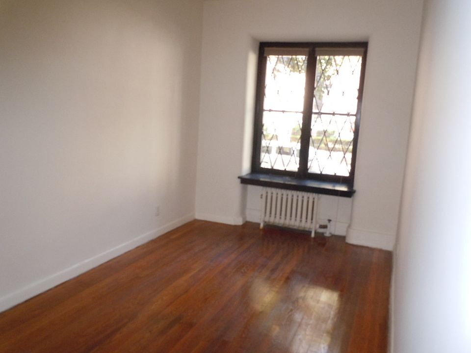 2nd image of 98 Pierrepont St APT 3