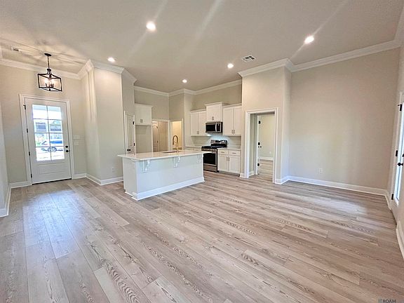 3rd image of 4958 Trinity Dr