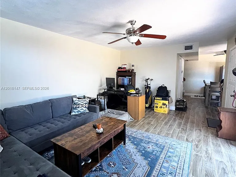 192 Springdale Cir #192 — Photo 6