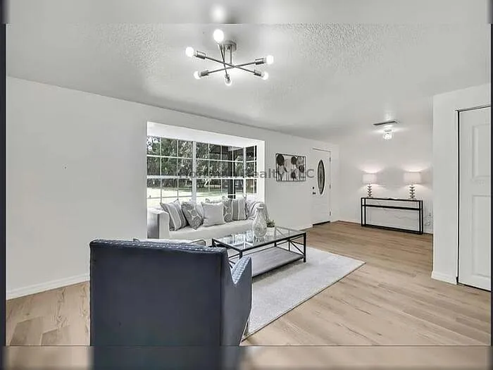 19003 Cedar Ln — Photo 4