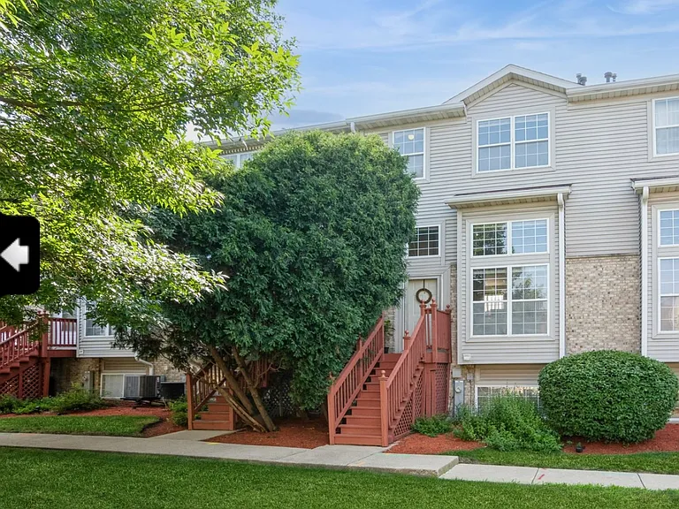 645 W Georgian Ct — Photo 1