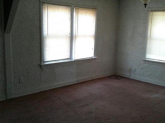 5th image of 2636 N Quaker Ave