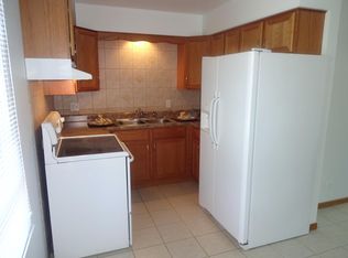 843 S York Rd APT 3, Bensenville, IL 60106