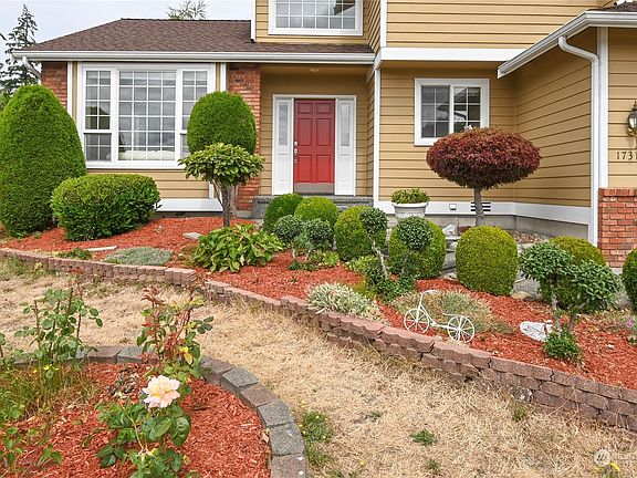 4th image of 17310 37th Avenue W