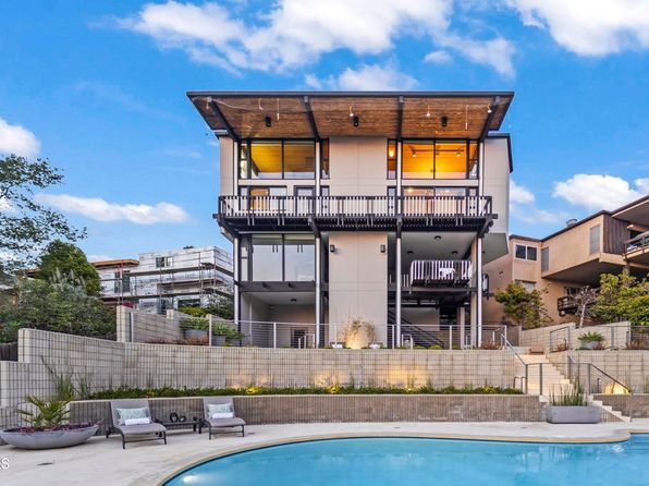 1101 Outlook Ln