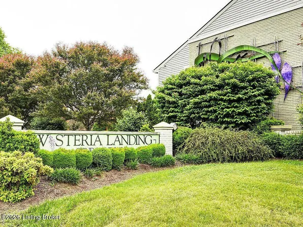 4308 Wisteria Landing Cir Unit 201, Louisville, KY 40218