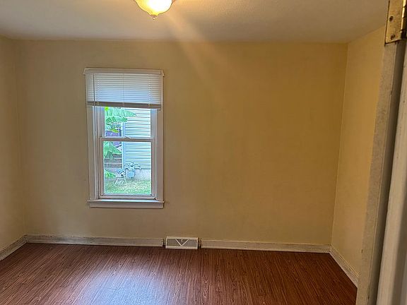 4th image of 510 N Allyn St