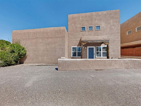 3rd image of 2308 Corte De Apio NW
