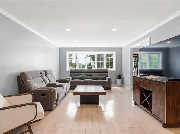 105 Hart Ave, Yonkers, NY 10704