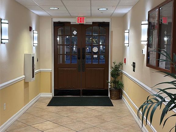 5th image of 13941 CLUBHOUSE DRIVE #208
