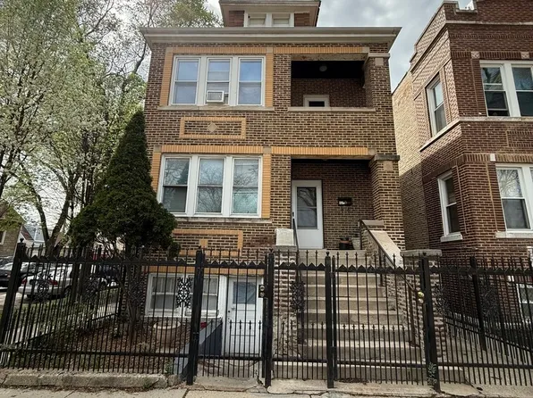 2756 S Kolin Ave, Chicago, IL 60623