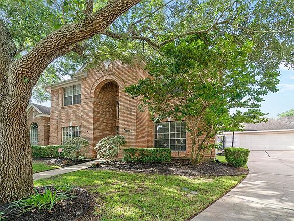 3rd image of 6506 Brobeck Ct