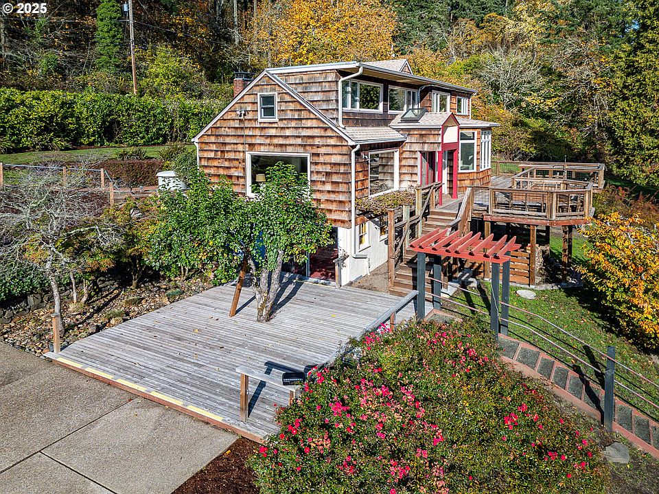 2525 Floral Hill Dr, Eugene, OR 97403 | Zillow