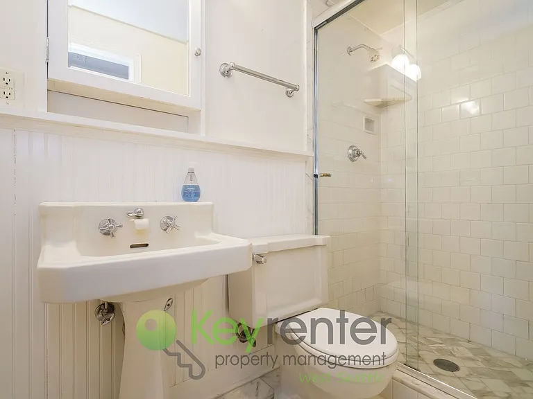 4011 48th Ave SW — Photo 14