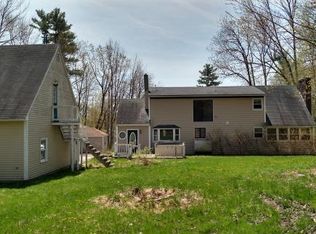 27 Cottage Ave, Auburn, NH 03032