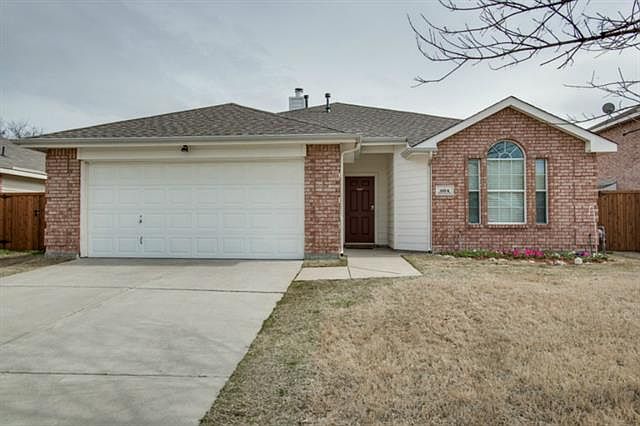 1st image of 304 Willowlake Dr