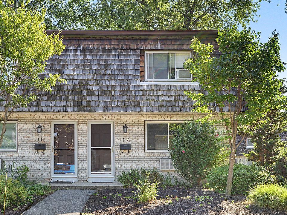 1st image of 73 Bridge St APT 17