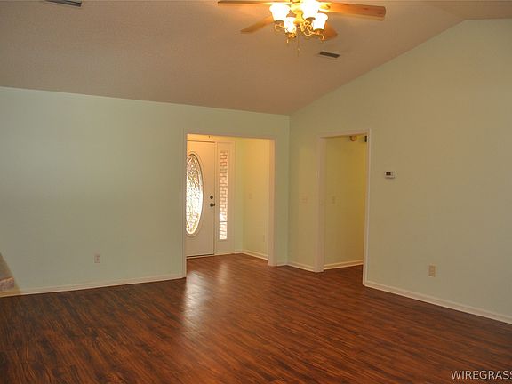 4th image of 236 Windsor Garden Dr