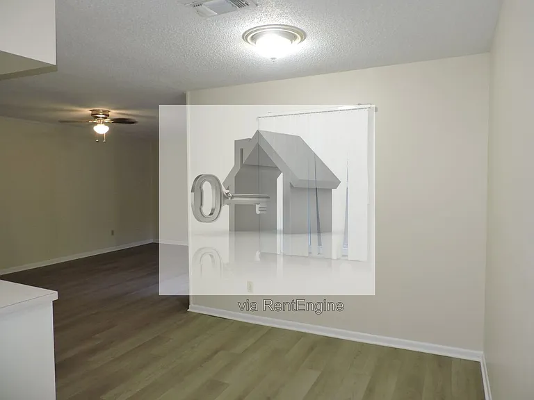1885 Broyhill Cir — Photo 7