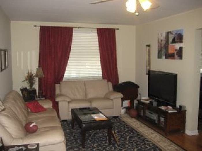 2nd image of 608 S Lincoln Ave