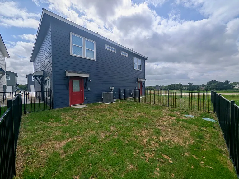 3501 E Renfro St #602 — Photo 3